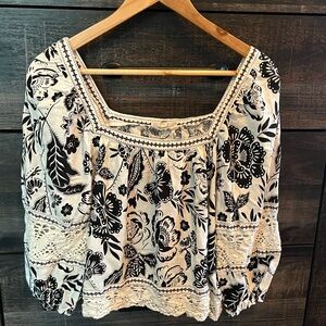 Christian Siriano Linen Crop Top floral pattern with crochet lace size large